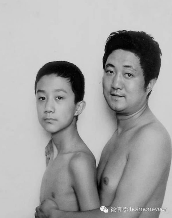 mj-godupdates-father-son-photo-27-years-1997