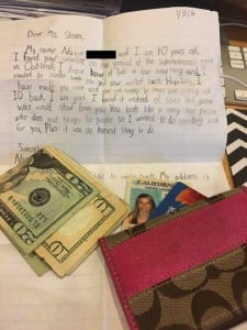 godupdates boy returns wallet with sweet note 2