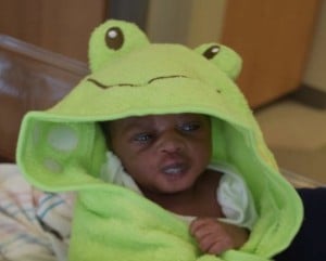 godupdates hospital dresses leap day babies as frogs 5