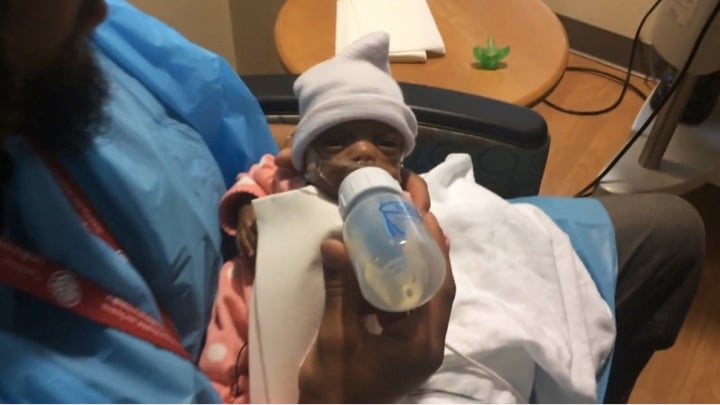 godupdates smallest baby born 14 weeks early 10 ounces goes home 3