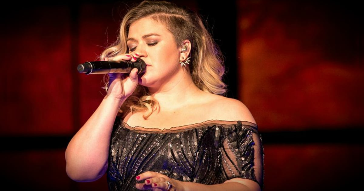 godupdates kelly clarkson's daughter tried nutella mommy-shaming fb