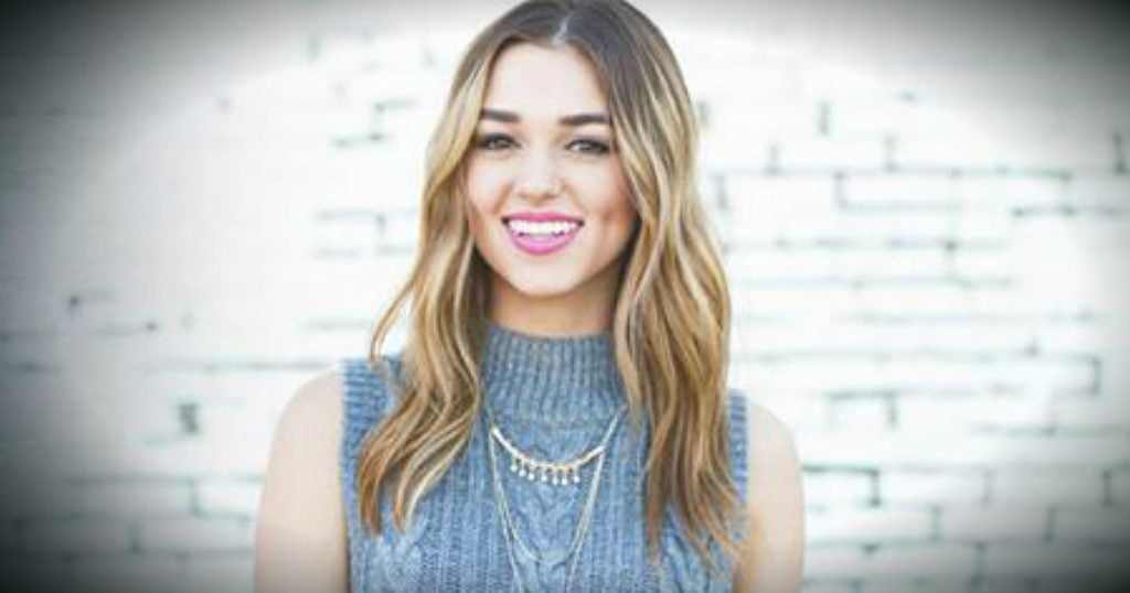 godupdates sadie robertson's response when told she can't pull of no makeup fb