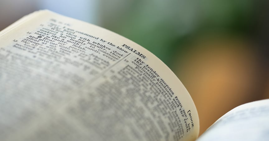 25 Top Encouraging Bible Verses - Scripture To Lift You Up _ godupdates