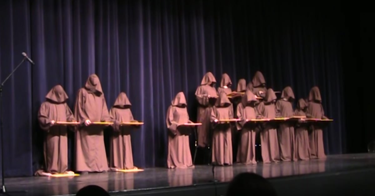 Silent Monk Choir Gives Incredible Performance Of 'Hallelujah'