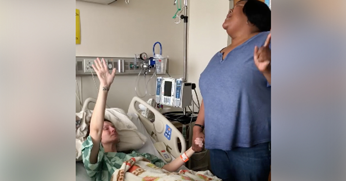 Christian Woman Sings Gospel Song With Pregnant Cancer Patient