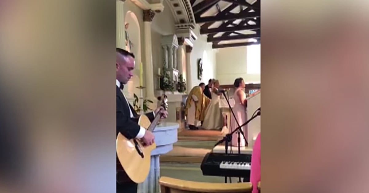 Daughter Sings At Mom's Wedding As She Walks Down The Aisle
