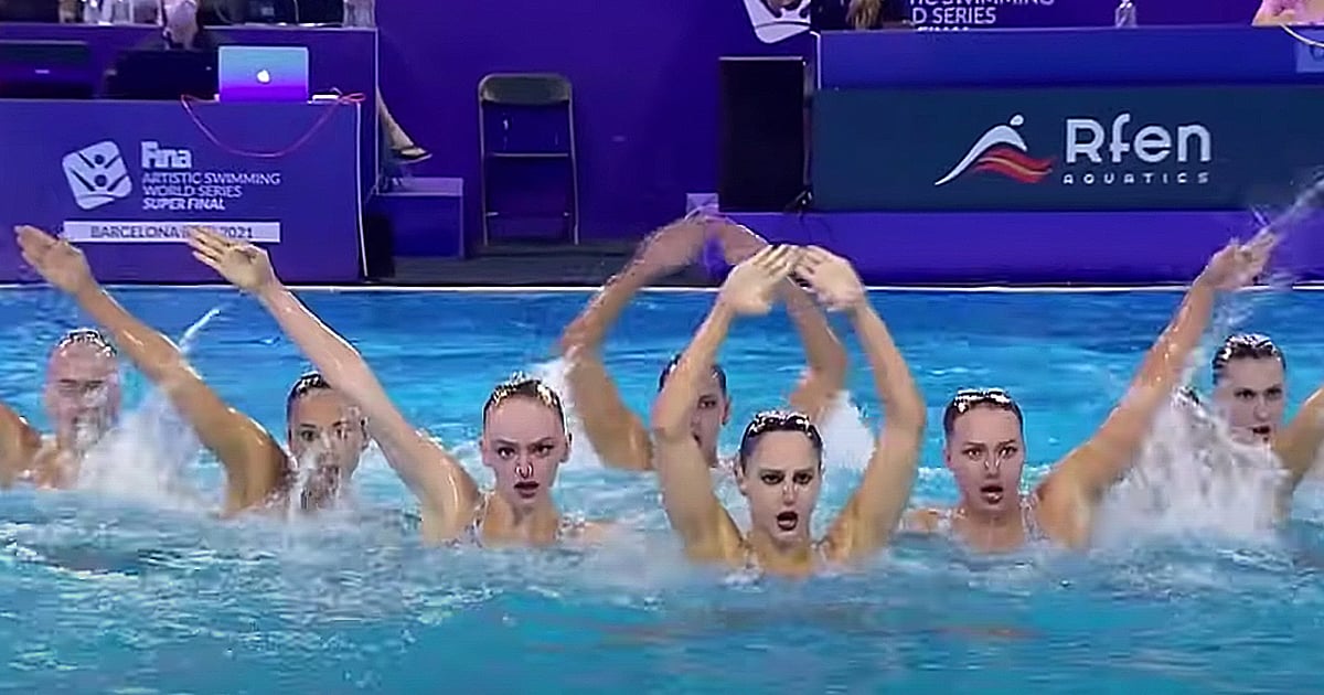 synchronized swimmers olympics