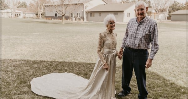 couple celebrates 70 years of marriage