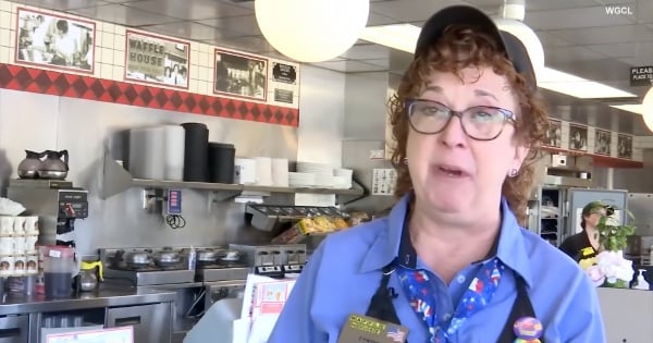 waffle house customers help waitress with cancer