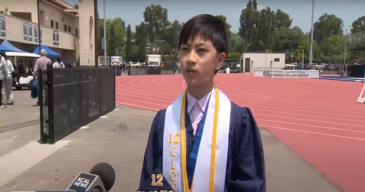 12-year-old graduates from college
