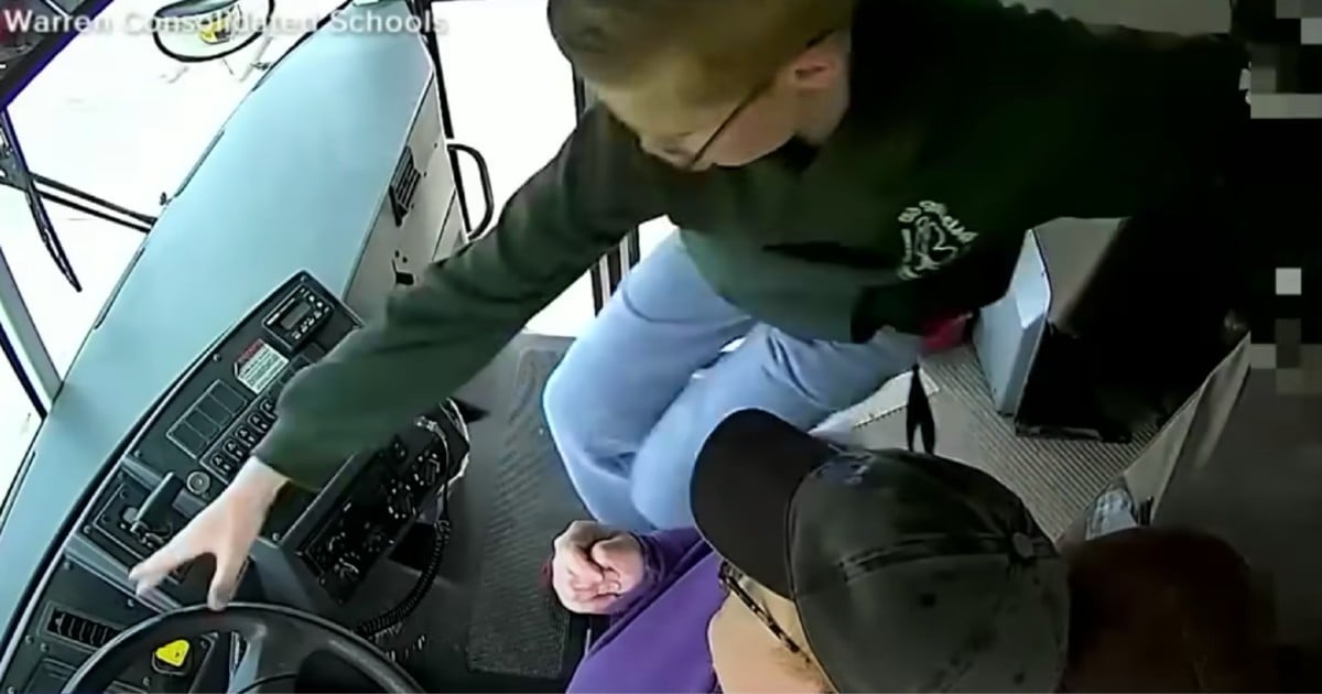 bus driver passes out in michigan