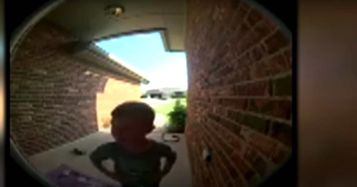 5-year-old lost boy rings doorbell asking for help